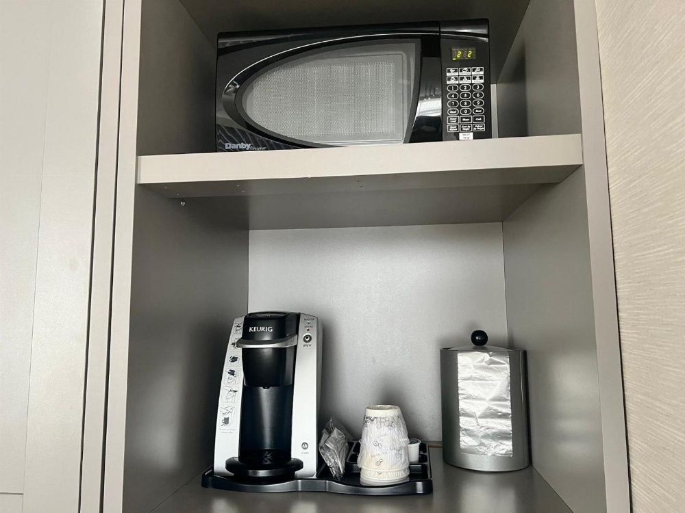 Holiday Inn Toronto Airport East